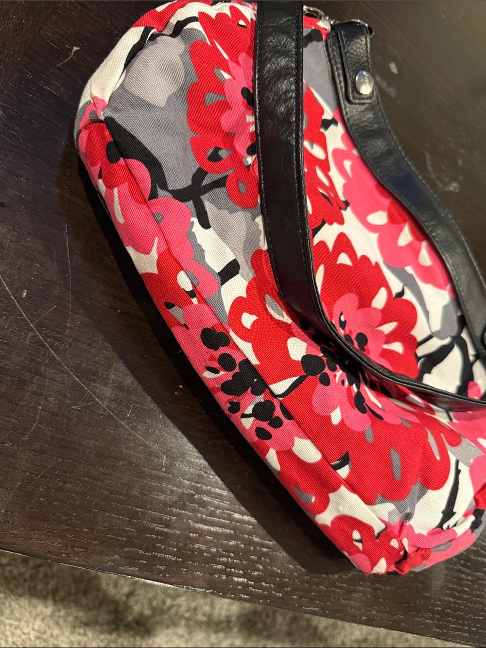 Thirty one 31 Floral Red & Pink Canvas Shoulder Bag with Black Trim hobo purse - Picture 5 of 5